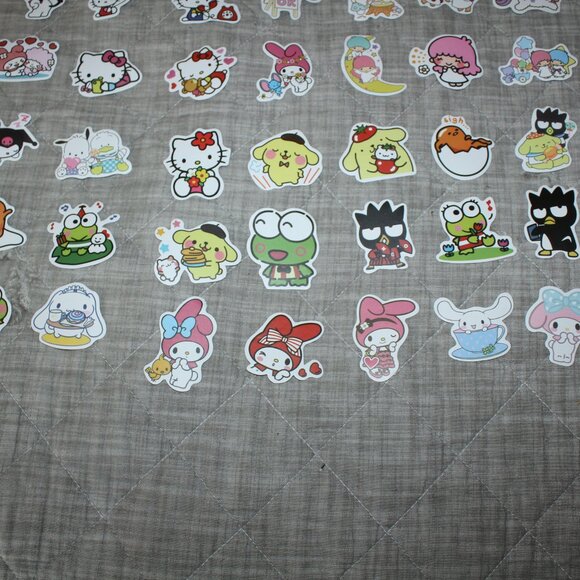 Lot of 50 Matte Hello Kitty & Friends Stickers - Picture 5 of 5